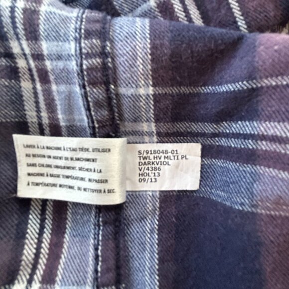 Gap Men’s Dark Violet Plaid button-up Shirt – Size Large - Picture 8 of 8